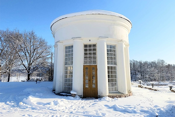 Oitbackan kartanon orangeri talvella, Kirkkonummi